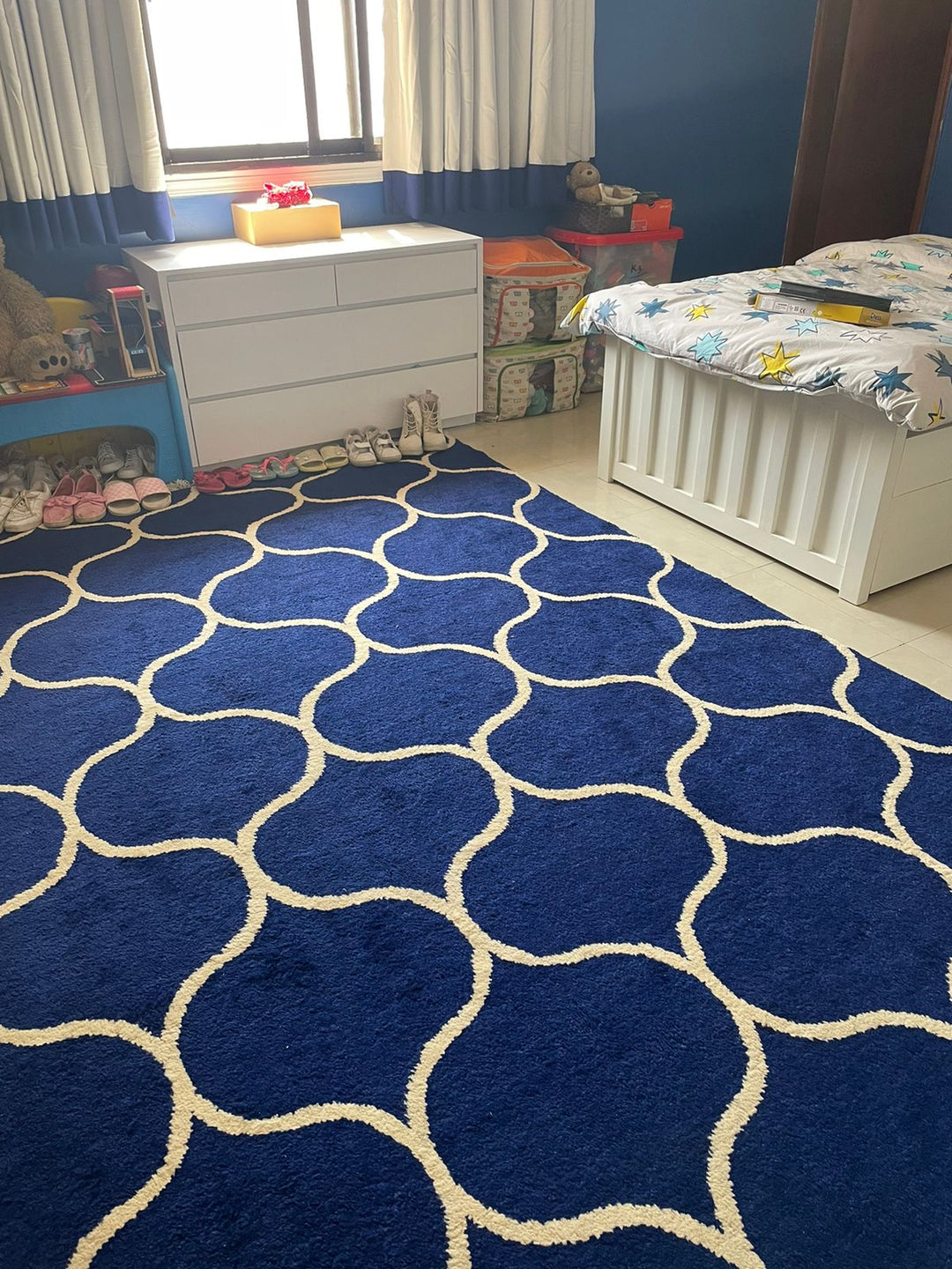 Custom Modern Wool Rug - Size: 9 x 12