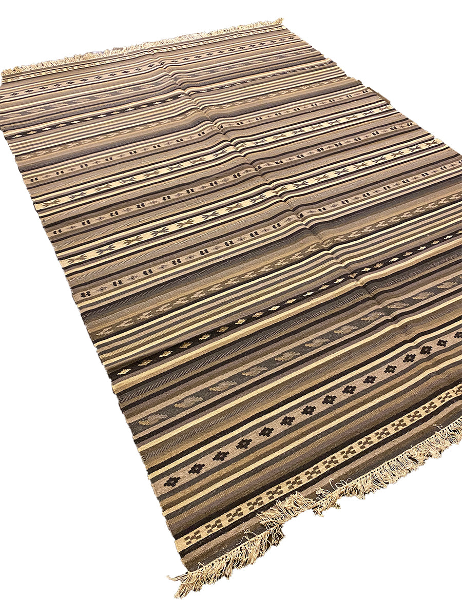 Nova - Size: 7.10 x 5.7 - Imam Carpet Co