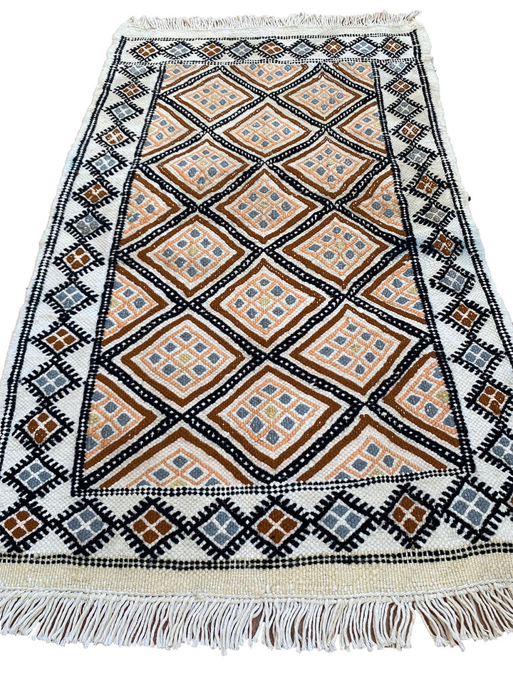 Harem - Size: 2.6 x 1.6 - Imam Carpet Co