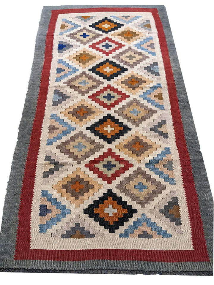 Glimmer - Size: 7.5 x 3 - Imam Carpet Co