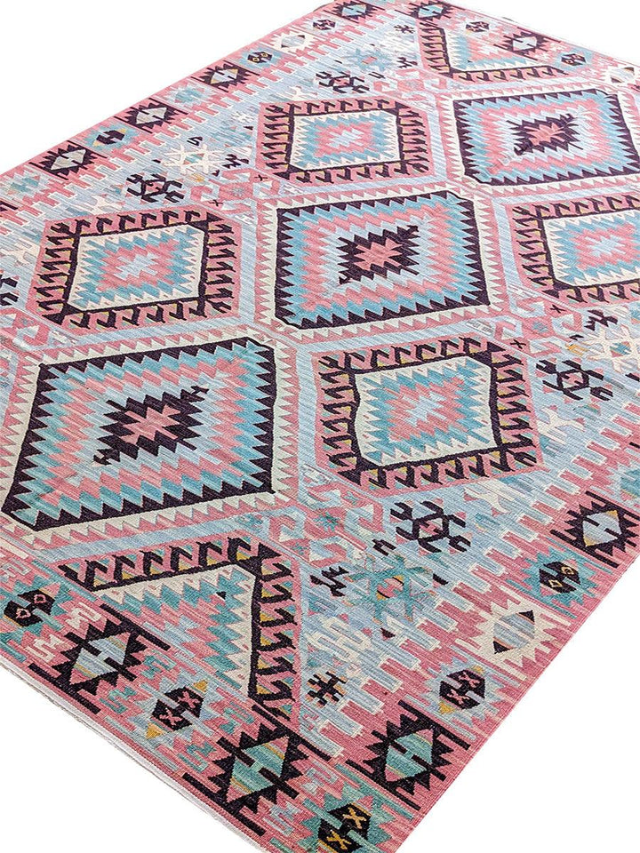 Helmand - Size: 8.7 x 5.11 - Imam Carpet Co