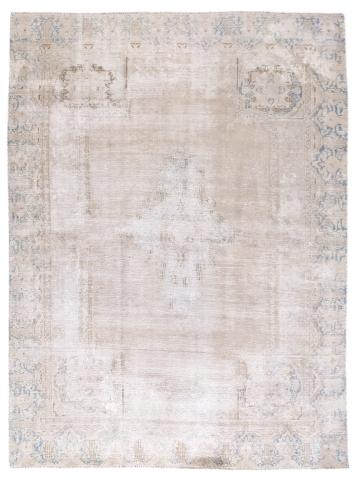 Orlune - Size: 10.6 x 7.4