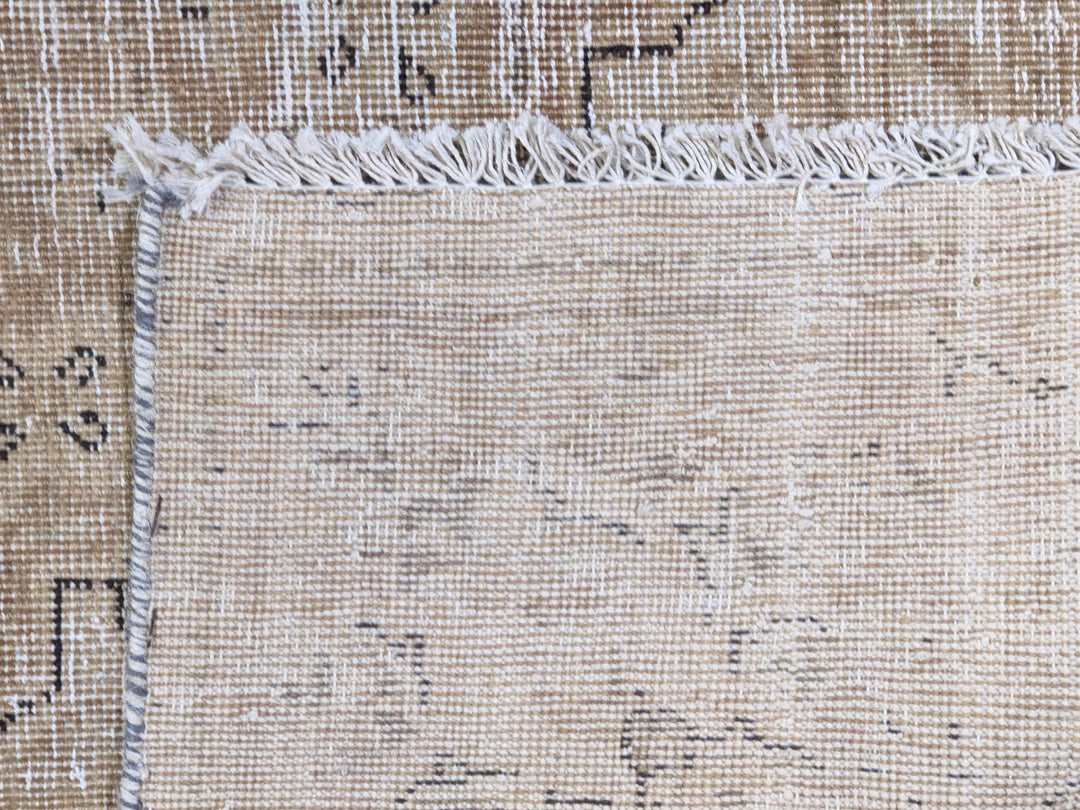 Cavera - Size: 9.9 x 6