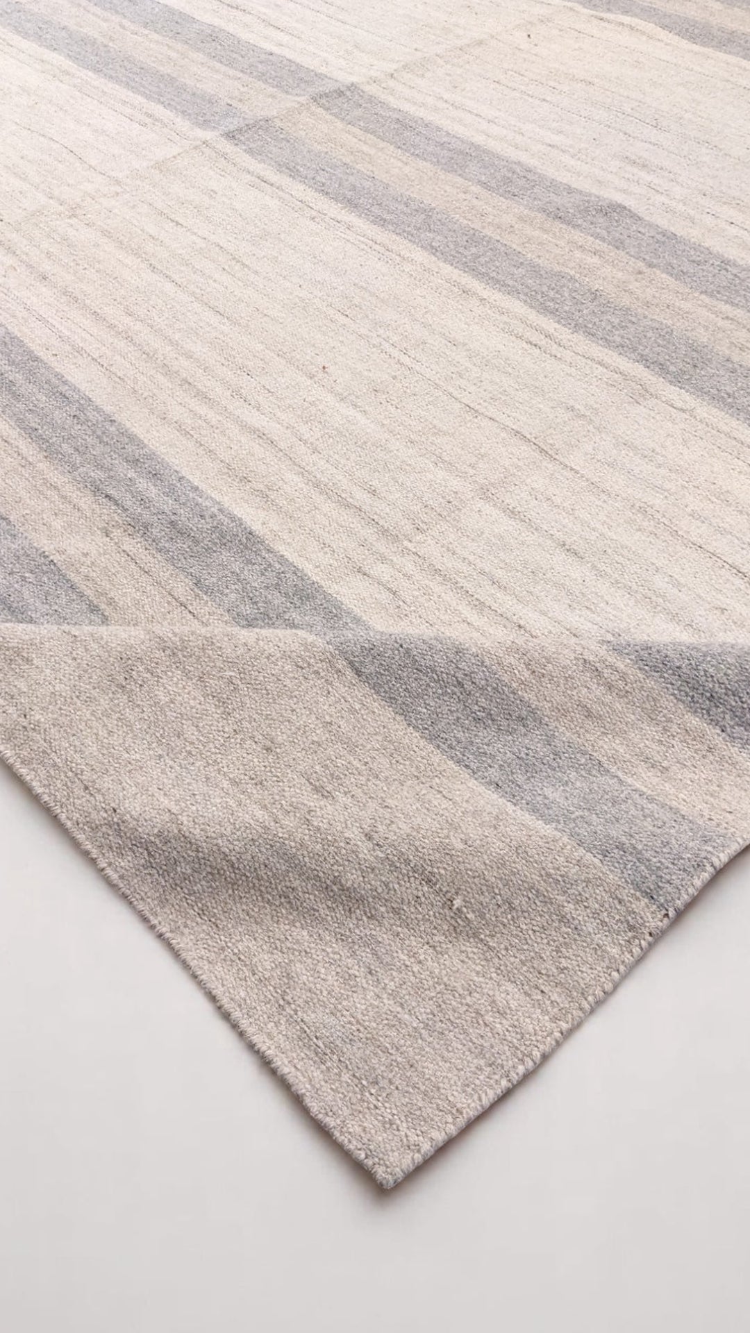 Velour - Size: 10.1 x 7.11