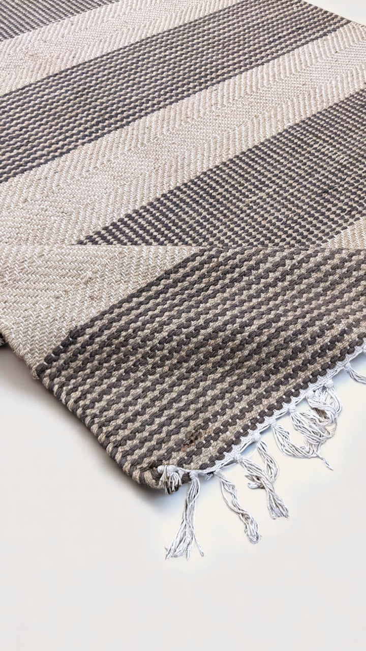 Flatweave Natural Jute Rug - Size: 6.10 x 4.4