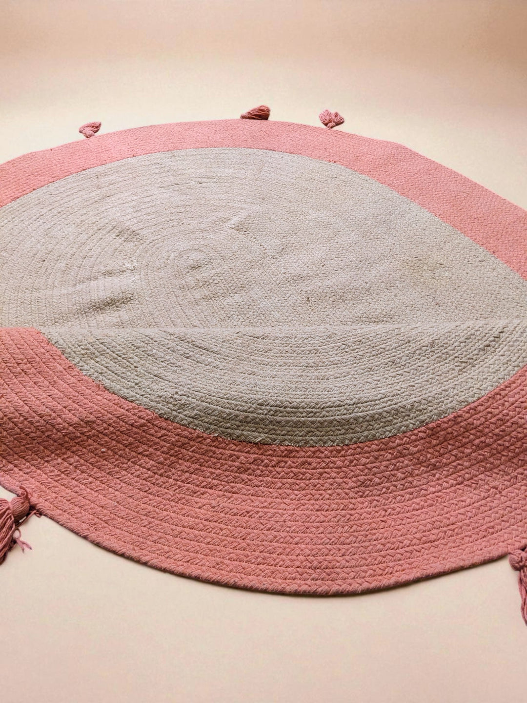 Braided Natural Oval Jute Rug - Size: 5.2 x 4