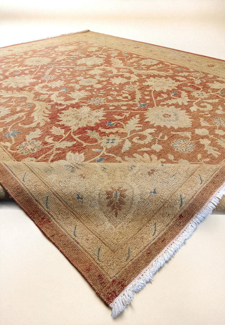 Sumak Hand Knotted Rug - Size: 11.9 x 9