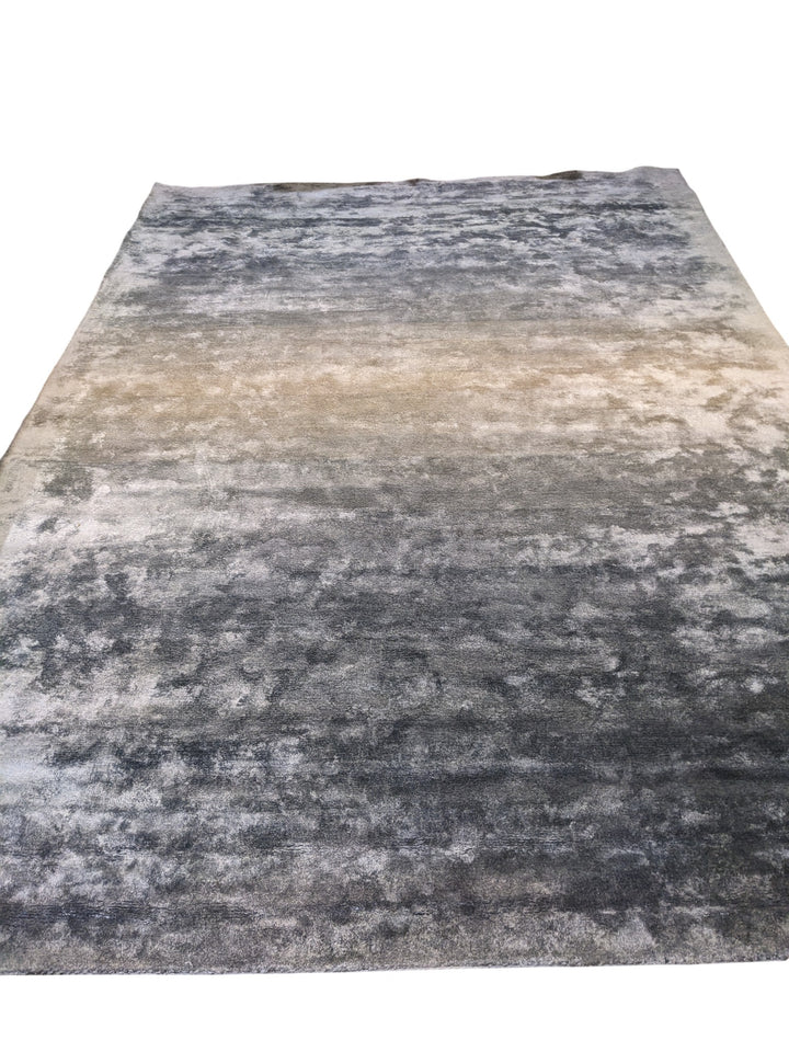 Hand Tufted Rug - Size: 13.3 x 9.5