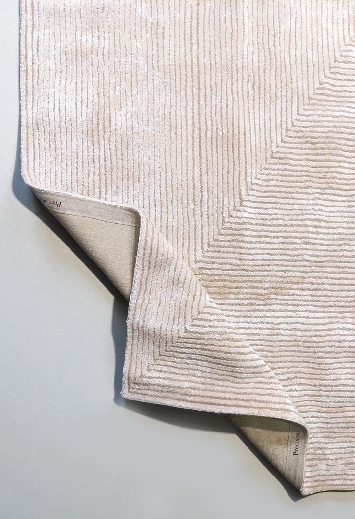 Evoa Hand Tufted Rug - Size: 10 x 7