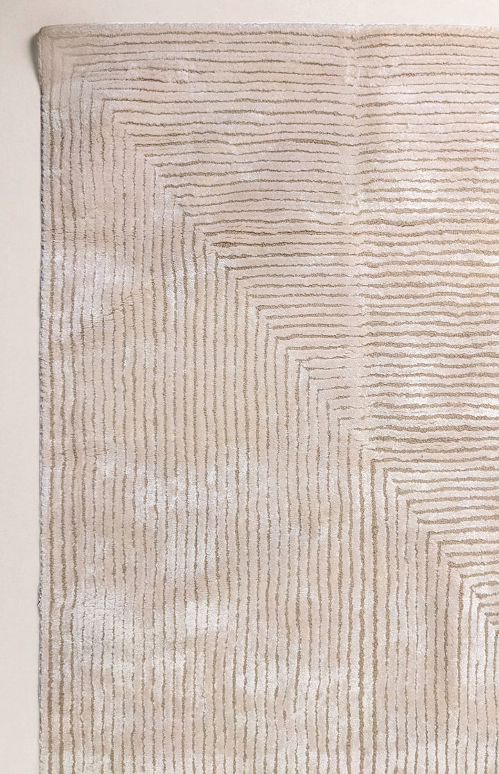 Evoa Hand Tufted Rug - Size: 10 x 7