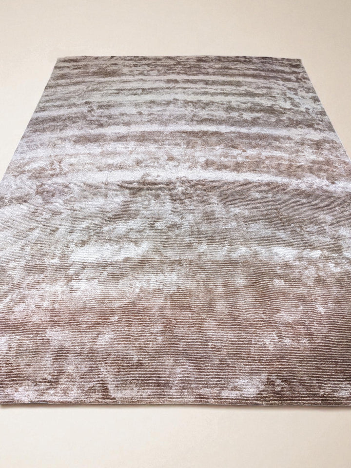 Lenu Hand Tufted Rug - Size: 10.11 x 7.11