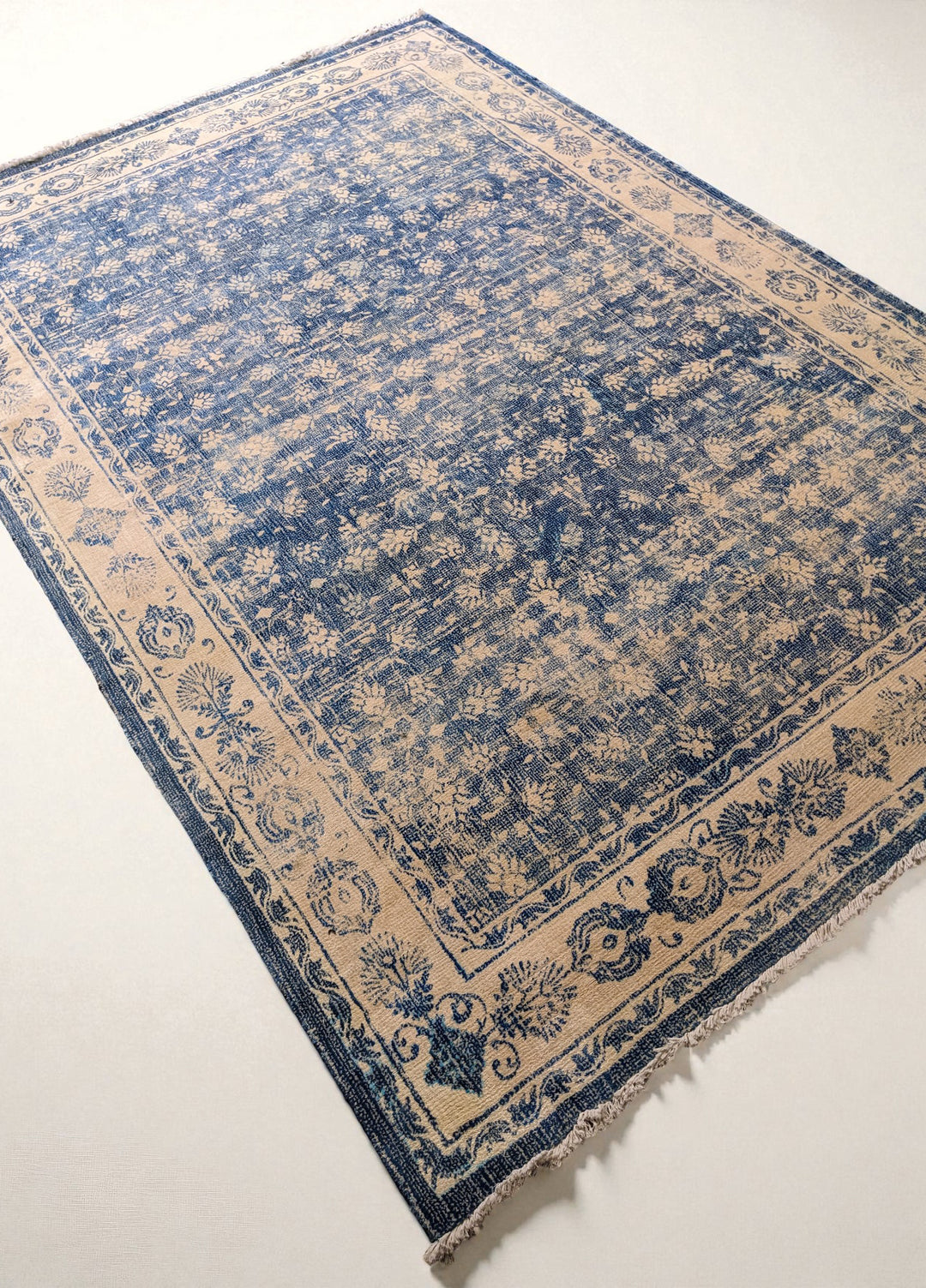 Ardine Hand Tufted Rug - Size: 8.8 x 5.11