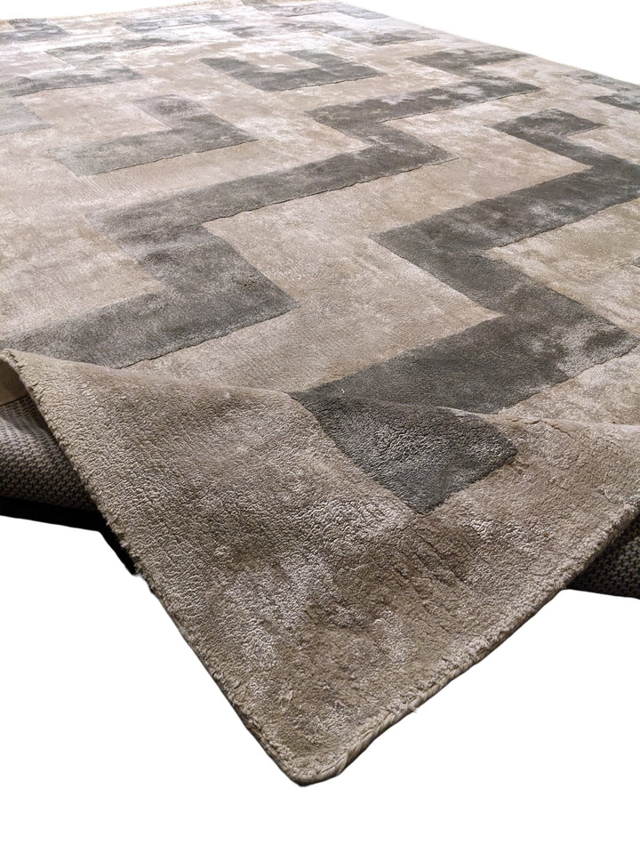 Arnalu Hand Tufted Rug - Size: 11.1 x 8.5