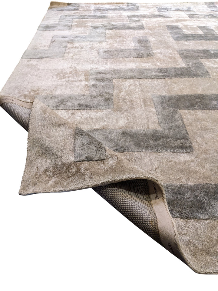 Arnalu Hand Tufted Rug - Size: 11.1 x 8.5