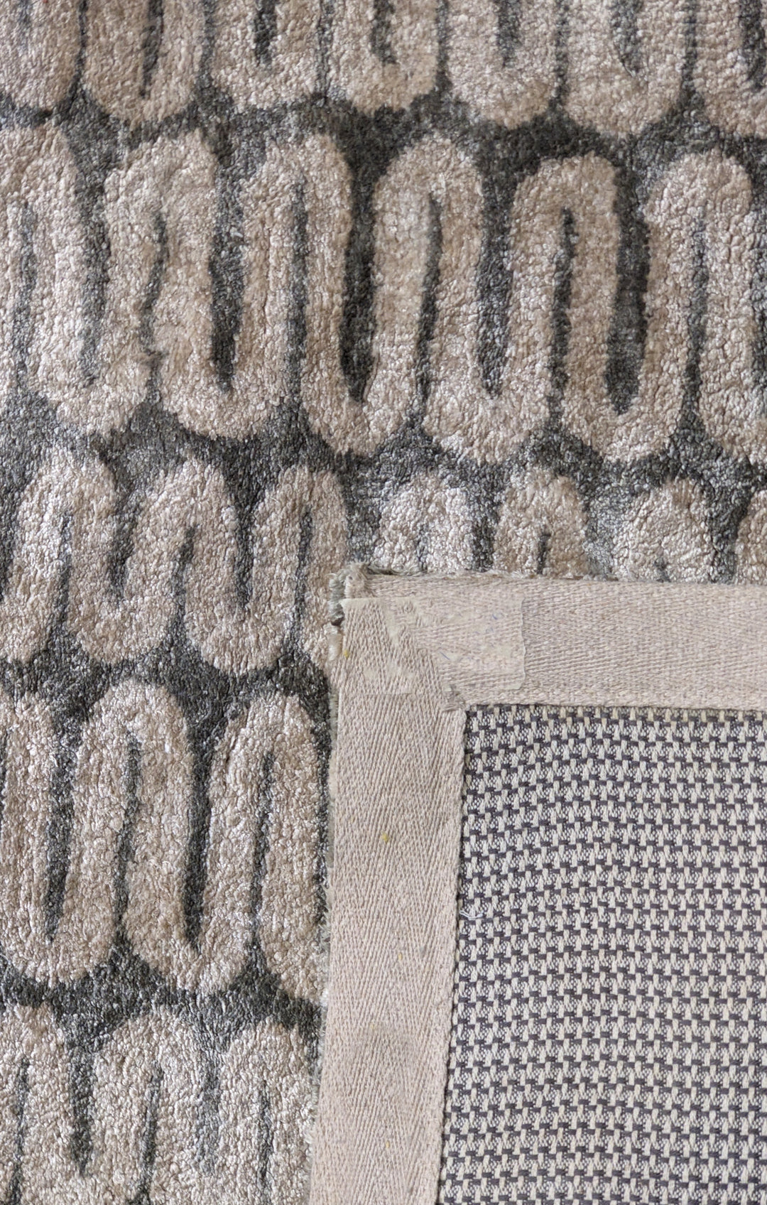 Liora Hand Tufted Rug - Size: 9.9 x 7.11