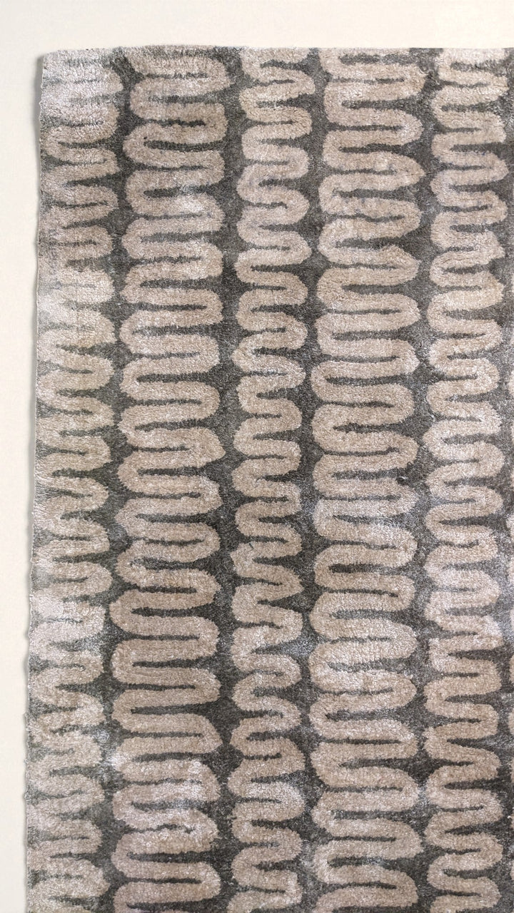 Liora Hand Tufted Rug - Size: 9.9 x 7.11