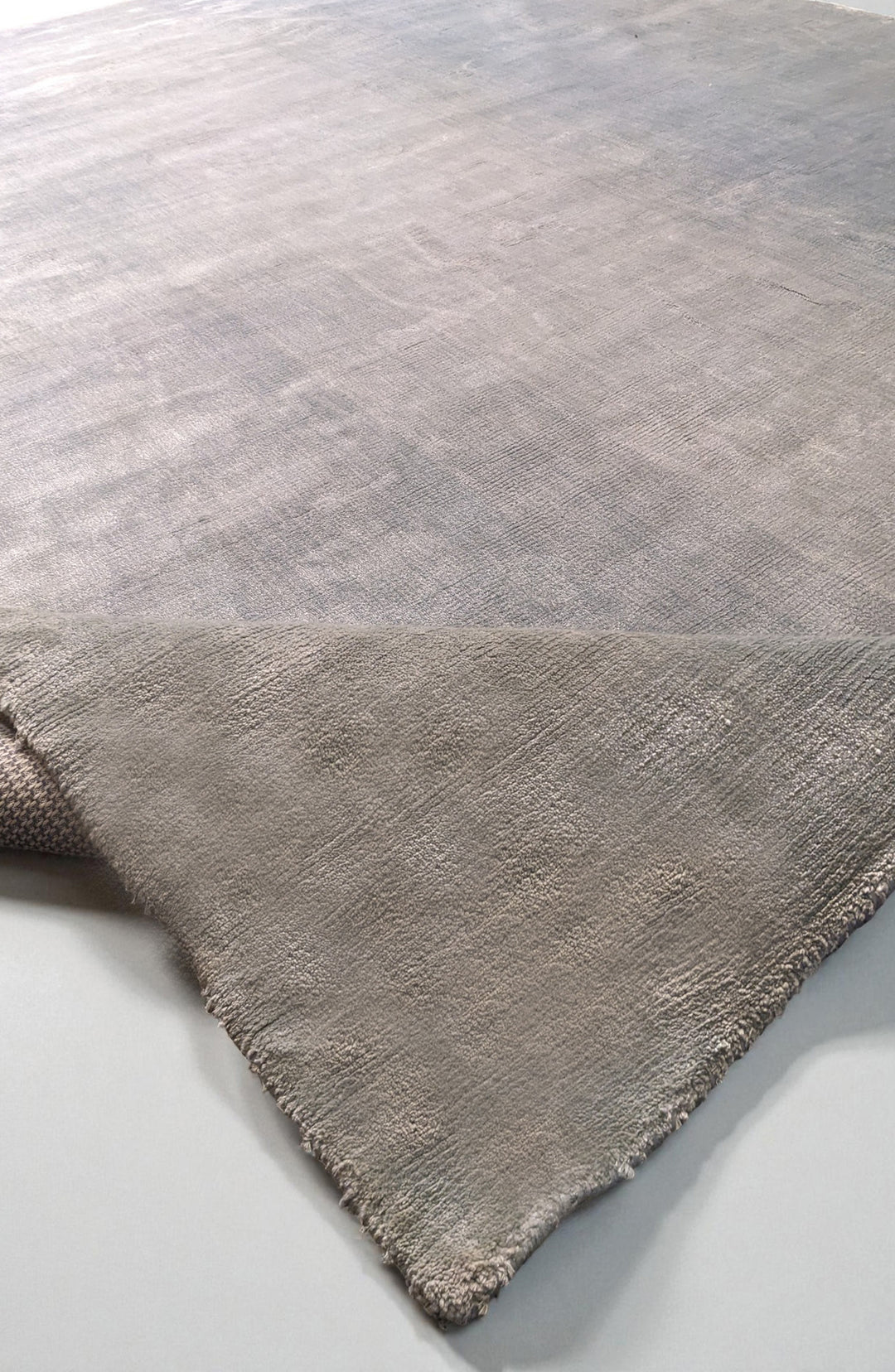 Olen Hand Tufted Rug - Size: 9.8 x 8