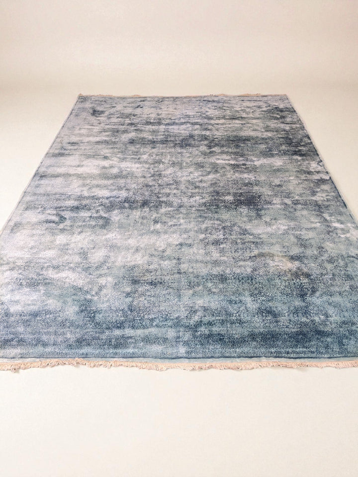 Nuvra Hand Tufted Rug - Size: 9.9 x 6.9