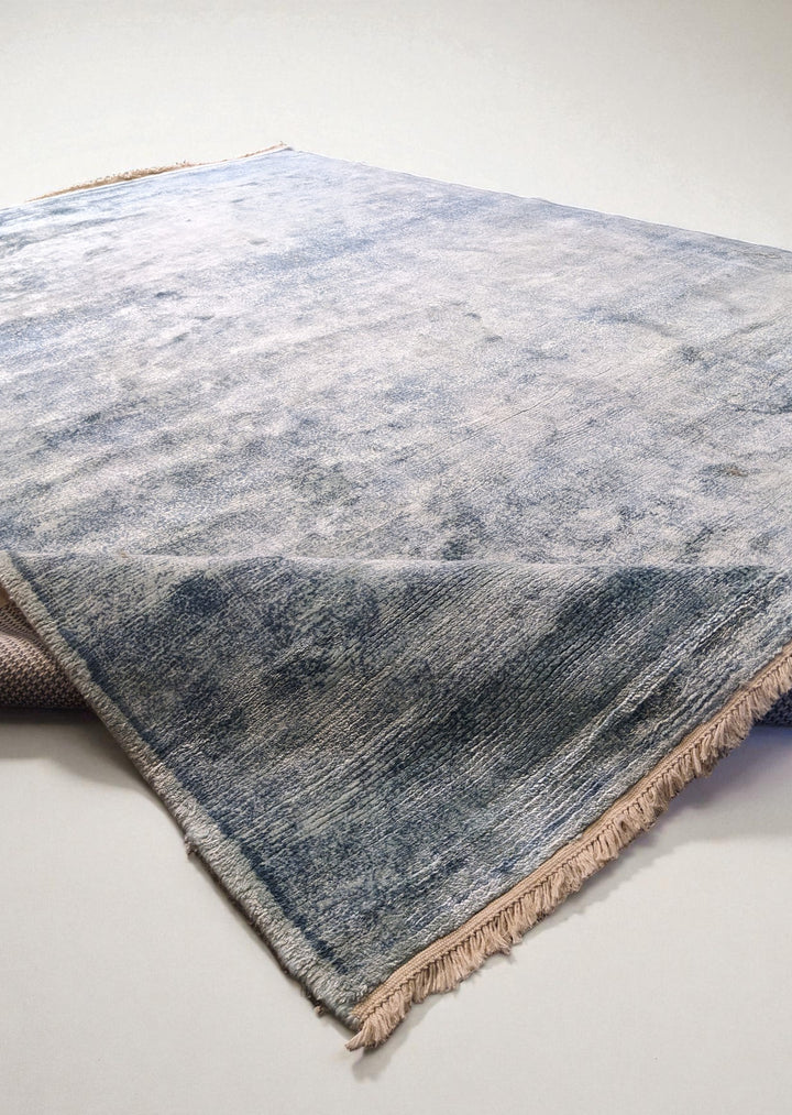 Nuvra Hand Tufted Rug - Size: 9.9 x 6.9