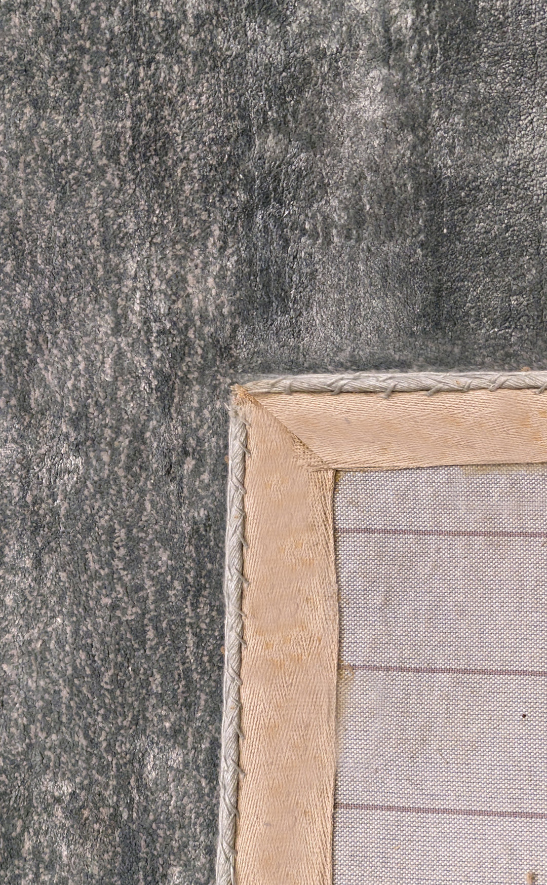 Vetra Hand Tufted Rug - Size: 10.9 x 8