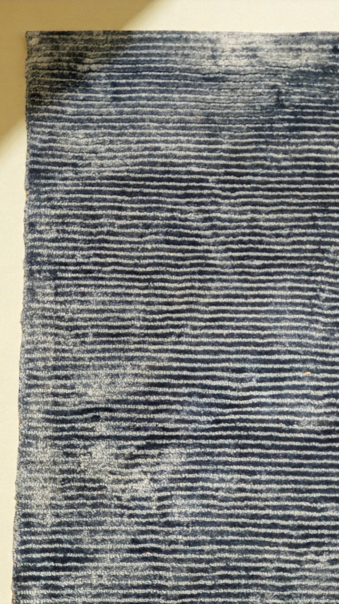 Novi Hand Tufted Rug - Size: 11 x 8