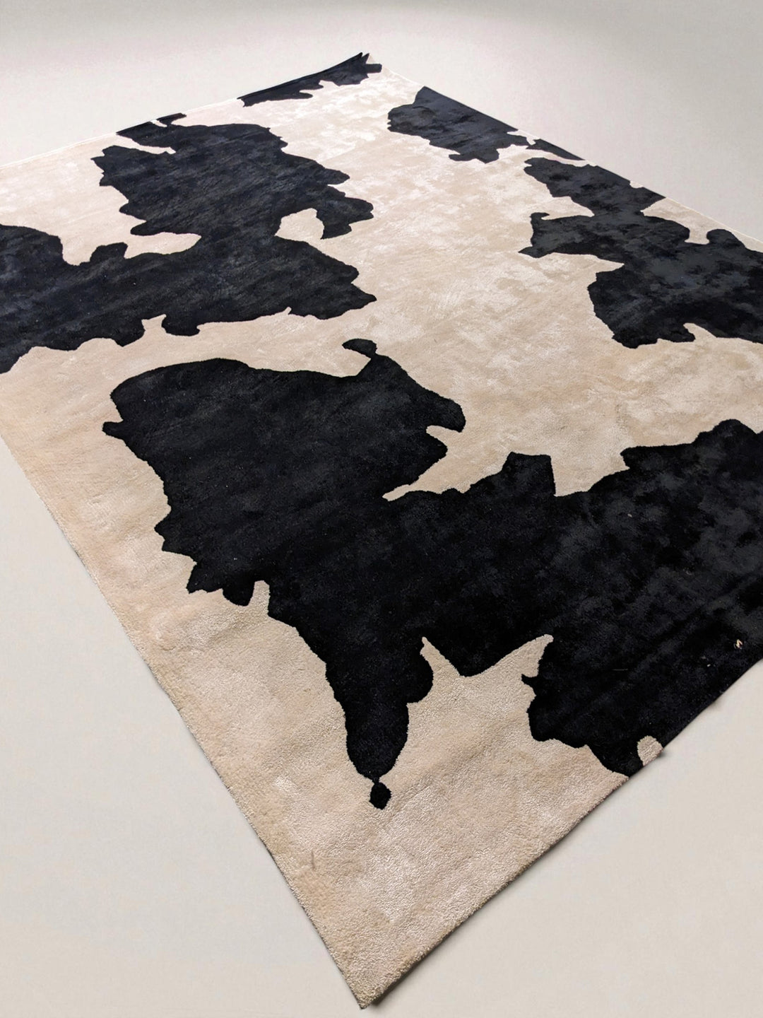Riona Hand Tufted Rug - Size: 10.8 x 8