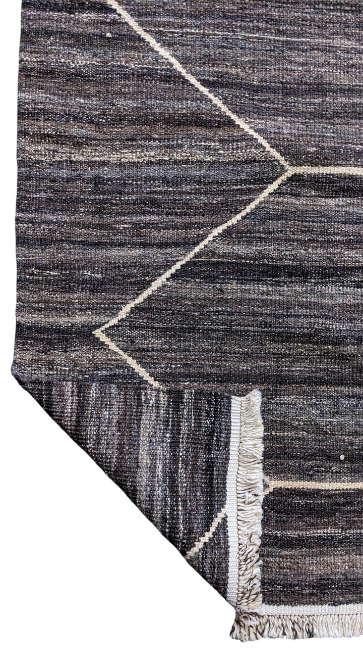 Moroccan Flatweave Rug - Size: 10.7 x 8.2