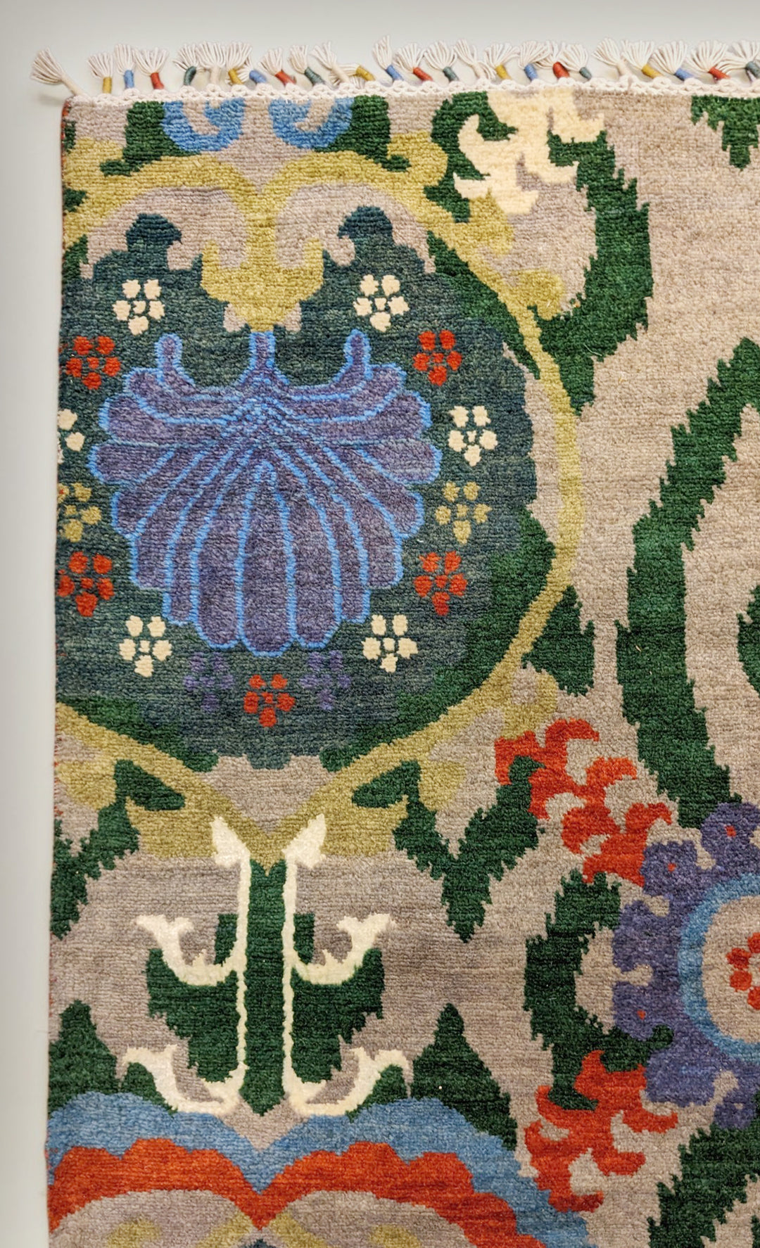 Suzani Modern Chobi Rug - Size: 9.2 x 6.2