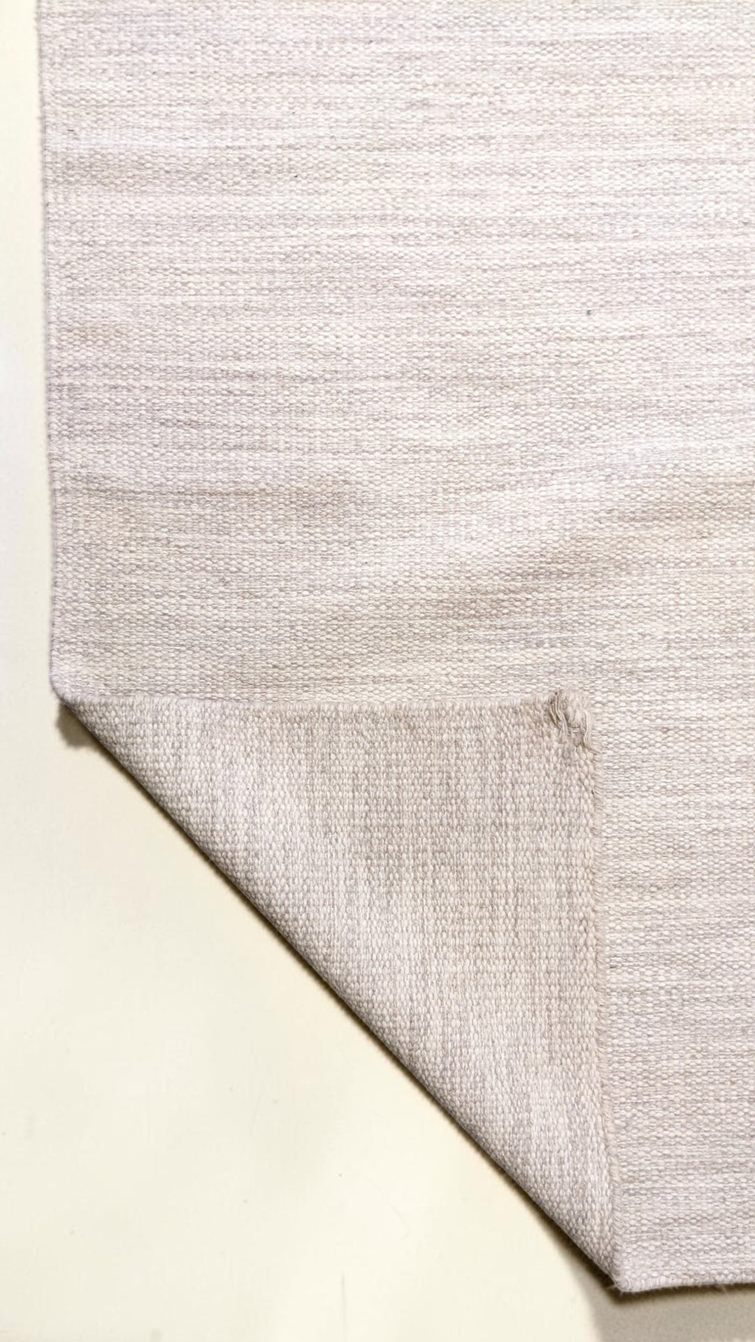 Modern Flatweave Rug - Size: 7.6 x 5.3