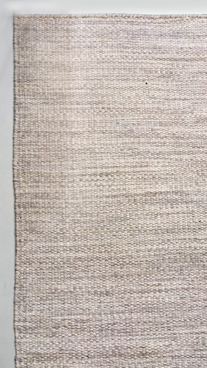 Modern Flatweave Rug - Size: 7.6 x 5.3