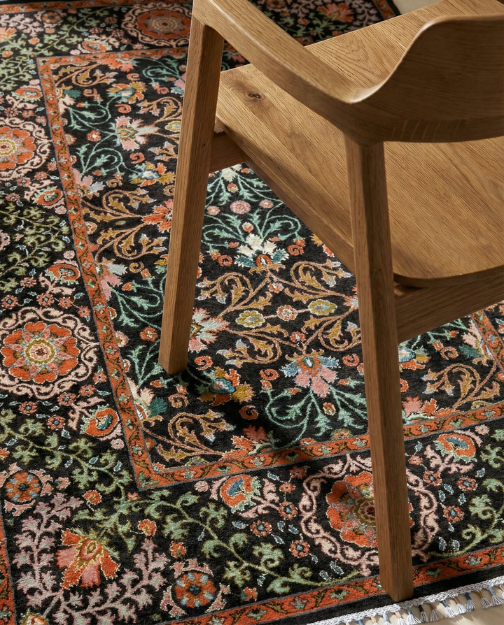 Suzani Oriental Chobi Rug - Size: 9.10 x 6.1