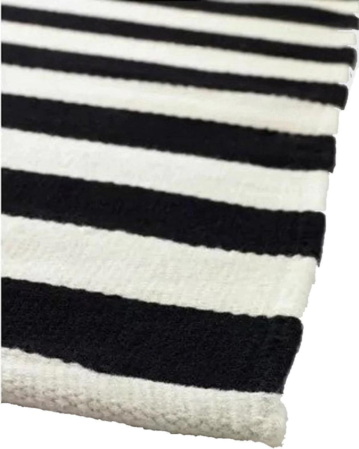 Caspian - Size: 7.9 x 5.4