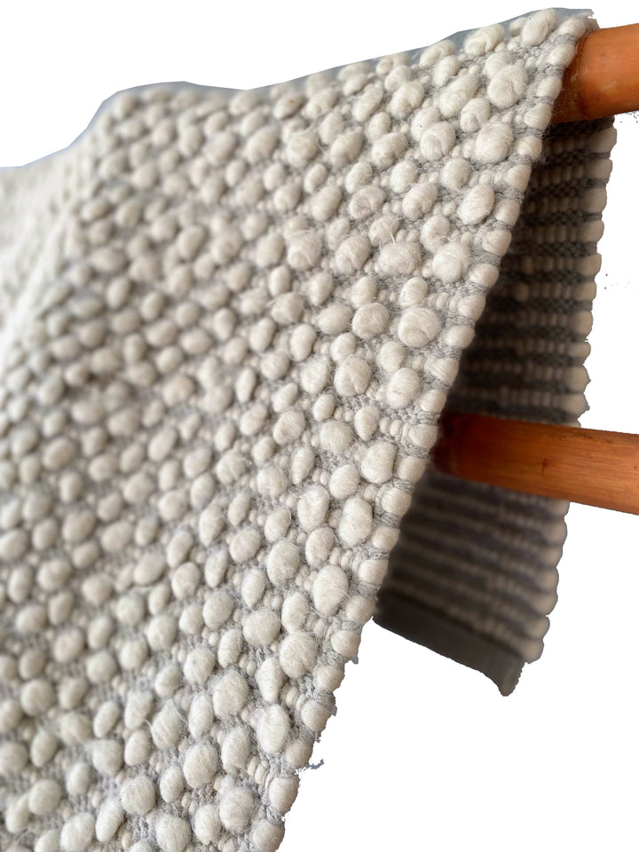 Wool & Cotton Bobble Rug - Size: 6.11 x 4.9 - Imam Carpet Co