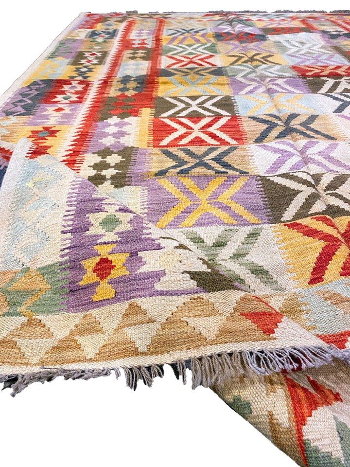 Damsa - Size: 8.2 x 5.10 - Imam Carpet Co