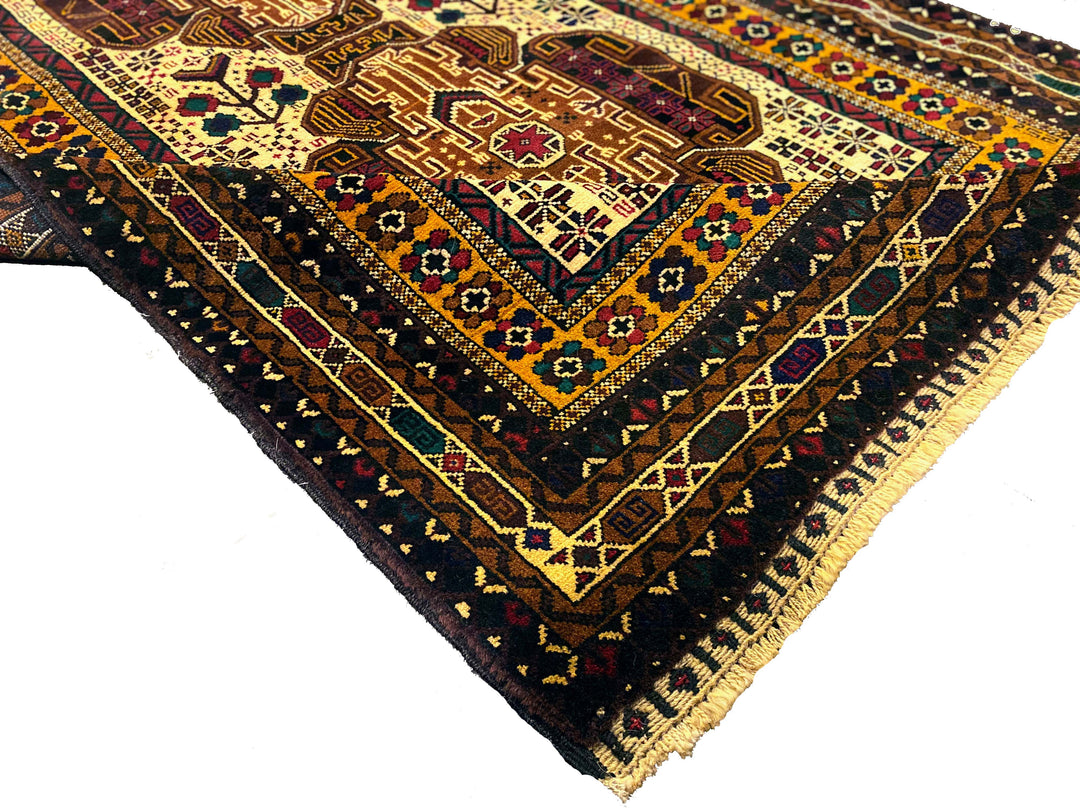 Medalhao - Size: 7.7 x 3.8 - Imam Carpet Co