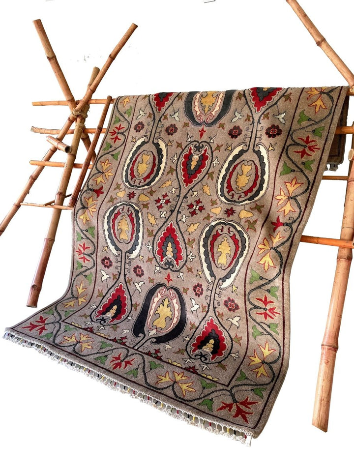 Gray Suzani Rug - Size: 8.7 x 5.4 - Imam Carpets - Online Shop