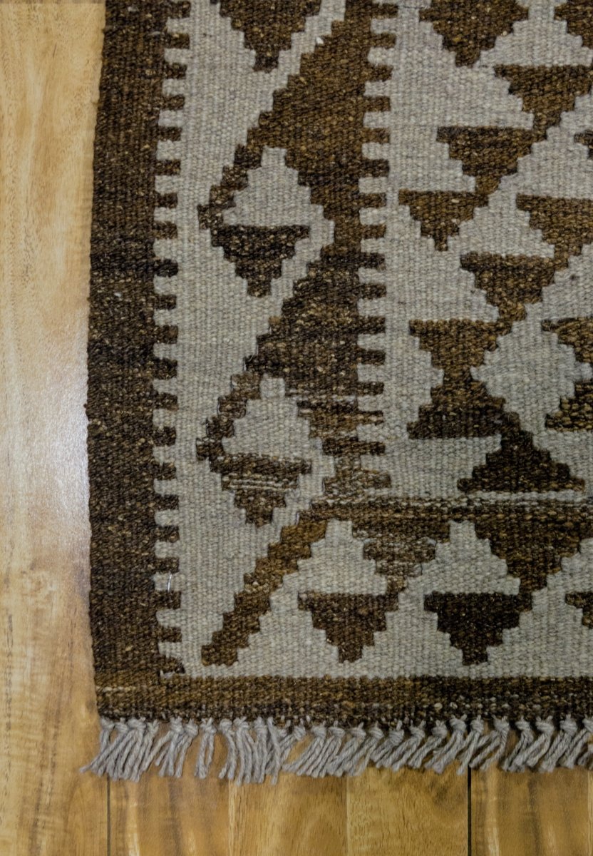 Nuetral Bohemian Kilim - Size: 4.11 x 3.3 - Imam Carpets - Online Shop