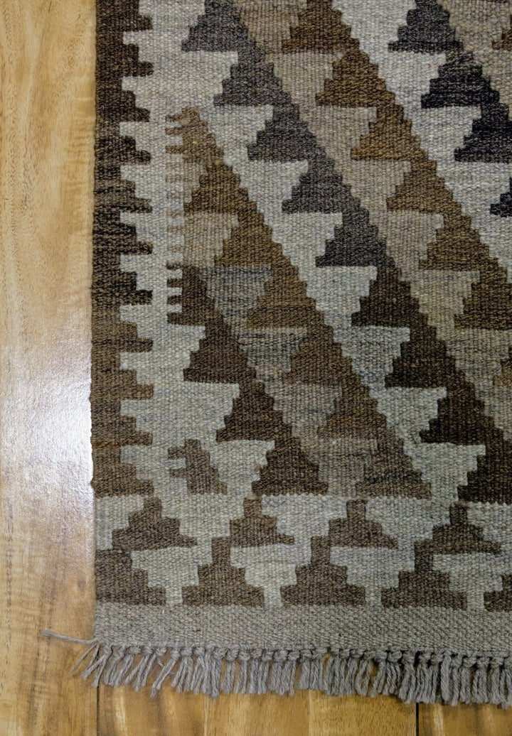 Nuetral Bohemian Kilim - Size: 5.4 x 3.5 - Imam Carpets - Online Shop