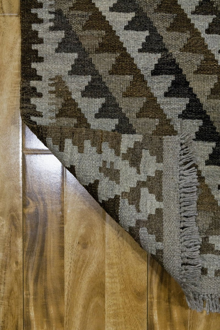Nuetral Bohemian Kilim - Size: 5.4 x 3.5 - Imam Carpets - Online Shop