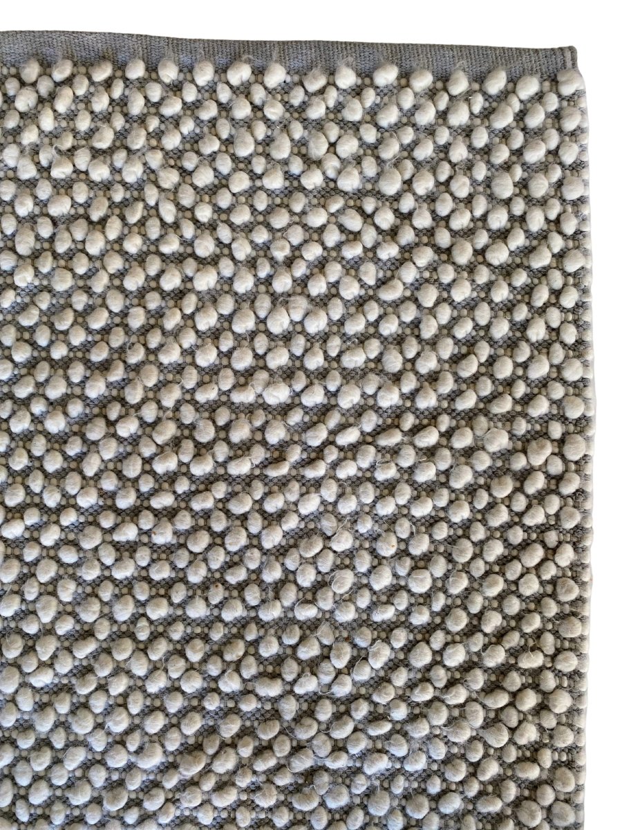 Wool & Cotton Bobble Rug - Size: 6.11 x 4.9 - Imam Carpet Co. Home